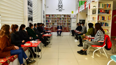 Başkan Çınar, Millet Kıraathanesinde Gençlerle Buluştu