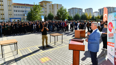 Başkan Çınar, Öğrencilerimiz Farklı Projeleriyle Farkındalık Oluşturuyor