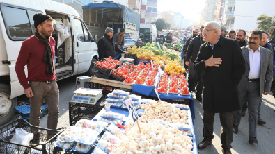 Başkan Güder, Pazarcı Esnafını Gezdi