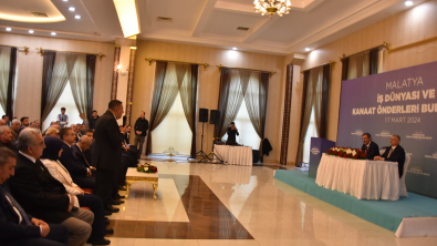 Başkan Sadıkoğlu, Malatya’nın sorunlarına hassasiyetle yaklaşılmasını talep etti