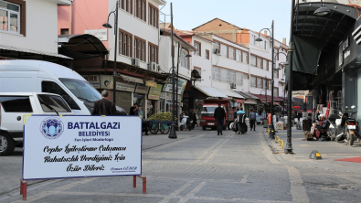 Battalgazi’deki 6 Sokakta Sağlıklaştırma Çalışmaları Sürüyor