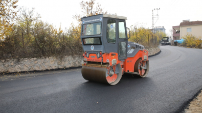 Battalgazi’deki Dere Sokağının Sıcak Asfalt Sorunu Çözüme Kavuştu