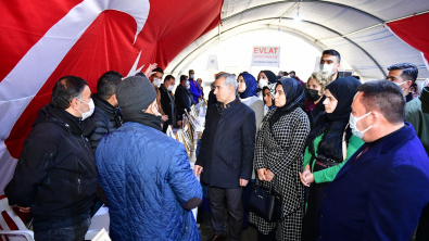 Diyarbakır Anneleri Asla Yalnız Değildir