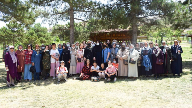 Kadın Meclisi Beydağı Tabiat Parkı’nda Bir Araya Geldi