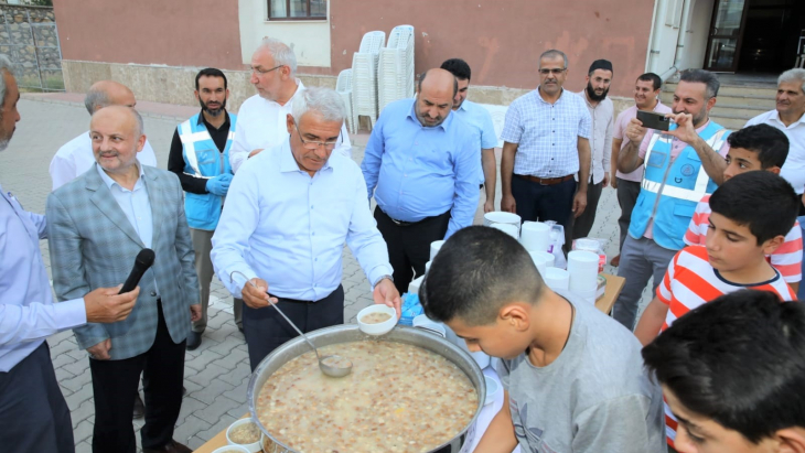 Başkan Güder, Değerlerimize Sahip Çıkan Gençler Yetiştirmeliyiz