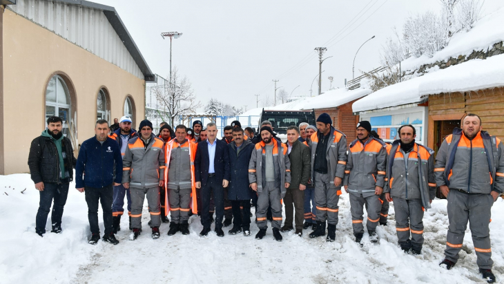 Fedakâr ve Özverili Bir Ekiple Çalışmanın Gururunu Yaşıyoruz