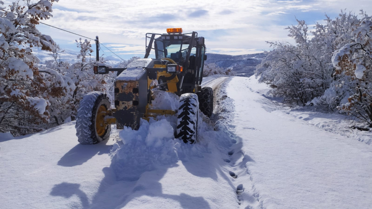 Karla Kapanan 138 Köy Yolu Ulaşıma Açıldı