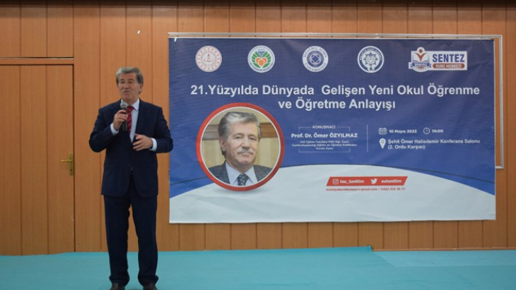 Kent Konseyi 21. Yüzyılda Yeni Okul, Öğrenme ve Öğretmen Anlayışı Konferansı Düzenledi