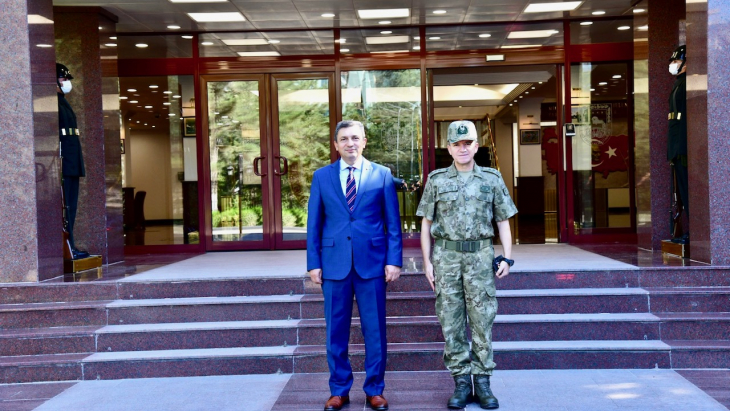 Vali Hulusi Şahin Garnizon Komutanlığına İade-i Ziyarette Bulundu.